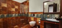 Kumarakom Tharavadu - A Heritage Hotel, Kumarakom的一间浴室