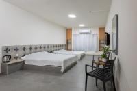 Little Prince Hostel-5 Min Walk To The Beach客房内的一张或多张床位