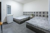 Little Prince Hostel-5 Min Walk To The Beach客房内的一张或多张床位