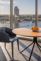 Canopy By Hilton Baltimore Harbor Point - Newly Built的休息区