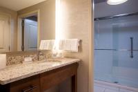 Homewood Suites By Hilton Myrtle Beach Coastal Grand Mall的一间浴室