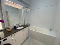 Apartament lux的一间浴室