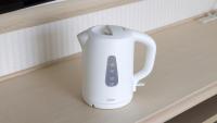 Toyoko Inn Nagoya-eki Sakuradori-guchi Shinkan的咖啡和沏茶工具