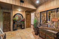 Bourbon Hollow Lodge with Hot Tub and Pool plus Game Room only 5 min to downtown平面图