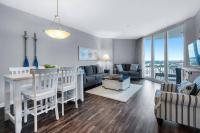 Beautiful Junior near the beach Palms Resort in Destin的休息区