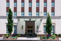 华盛顿Hampton Inn Washington DC White House的建筑物正面效果图