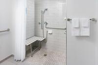 Hampton Inn Washington DC White House的一间浴室