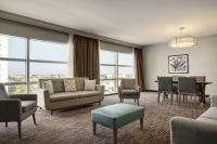 Hilton Melbourne, FL的休息区