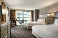 Hilton Melbourne, FL客房内的一张或多张床位