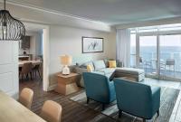Hilton Grand Vacations Club Ocean Enclave Myrtle Beach的休息区