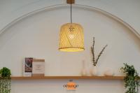 iRest Orange Tay Ho Lakeside Apartment的证书、奖牌、标识或其他文件