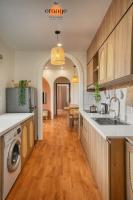 iRest Orange Tay Ho Lakeside Apartment的厨房或小厨房