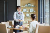 入住金泽彩庭酒店的客人