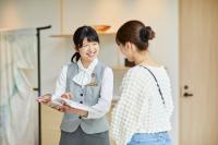 入住金泽彩庭酒店的客人