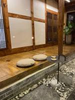 Bow Hanok House平面图