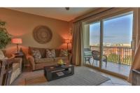 Beach Resort 507 - Great Views Beautiful Decor Zero Entry Pool的休息区
