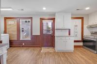 Beachy Keen, North Myrtle Beach beach single-family house, 150 feet to ocean! Pets welcome!的厨房或小厨房
