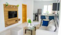 Playa Palmera Beach Resort的厨房或小厨房