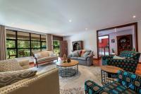 Deerpark Luxury Stays的休息区