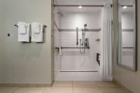 Hilton Grand Vacations Club Ocean 22 Myrtle Beach的一间浴室