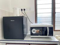 Comfort Semi D House, 1 min to Town by Mr Homestay的厨房或小厨房