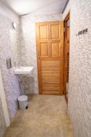 K-Bunk Hostel Pai Walking Street的一间浴室