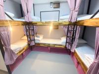 K-Bunk Hostel Pai Walking Street客房内的一张或多张床位