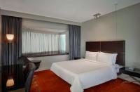 Park Plaza London Westminster Bridge客房内的一张或多张床位