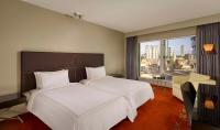 Park Plaza London Westminster Bridge客房内的一张或多张床位