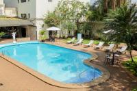 Nobile Suites Excelsior Asuncion内部或周边的泳池