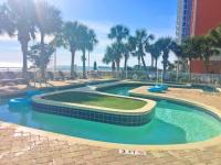 Oceanfront Work From Here Central Location! 1157内部或周边的泳池