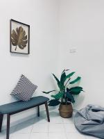 Comfort Semi D House, 1 min to Town by Mr Homestay的休息区