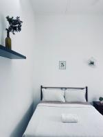 Comfort Semi D House, 1 min to Town by Mr Homestay客房内的一张或多张床位