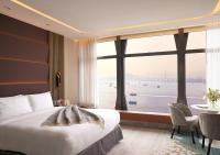 Oasis Aurum 181 Hotel客房内的一张或多张床位