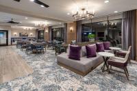 Homewood Suites By Hilton Albuquerque Downtown的休息区
