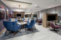 Homewood Suites By Hilton Albuquerque Downtown的休息区