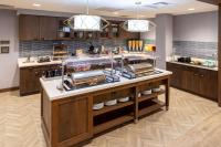 Homewood Suites By Hilton Albuquerque Downtown的厨房或小厨房
