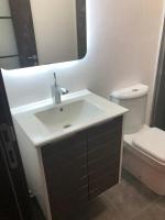 Luxury Labone Edge 2-bedroom apartment in Accra - FiveHills homes的一间浴室