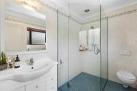 Hamilton Summer Treat- 4 Bedroom with pool的一间浴室