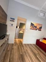 Fiori 3 Apartment的电视和&#47;或娱乐中心