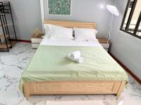 Local Me - Exclusive Centre Room客房内的一张或多张床位