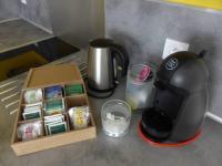 600m Gare et 400m Gem: lit double, wifi fibre的咖啡和沏茶工具