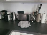 Cham&#39;Heart, 4-star apartments in Chamonix centre with free private parking的厨房或小厨房
