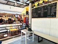Blue Flow Hostel酒廊或酒吧区