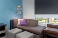 Hyatt House Orlando Airport的休息区