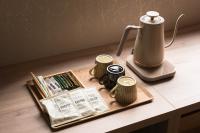 R Hotel Namba South的咖啡和沏茶工具