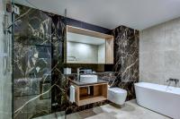 Meriton Suites Liverpool的一间浴室