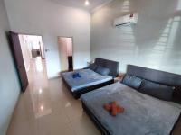 Sayang-Sayang Homestay $CRAZY OFFER$ 4R2B的休息区