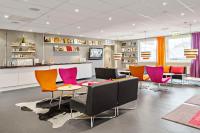 Sure Hotel by Best Western Stockholm Alvsjo的休息区