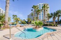 Marvelous 9th Floor Condo Gulf, Pool &amp; Sunset View内部或周边的泳池